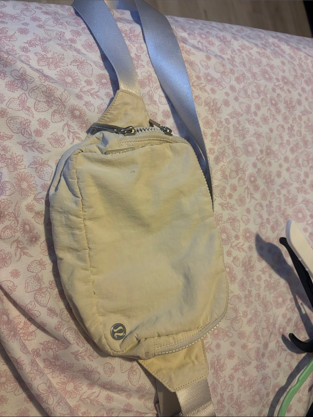 lululemon athletica Cream Crossbody Sling Pouch with Light Gray Strap